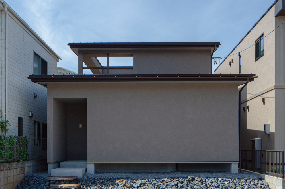 中庭の眺めを愉しむ家