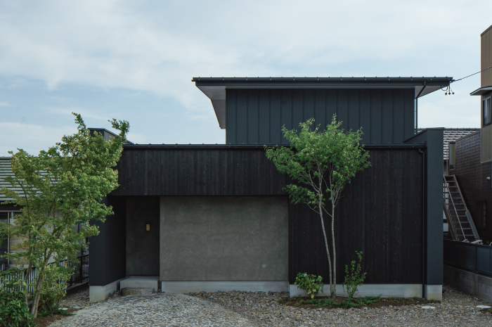 陰が織り成す和の洋館